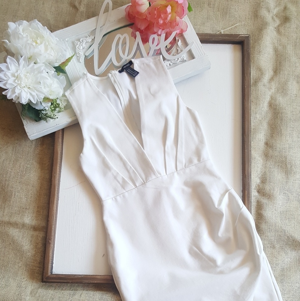 Deep Vneck white dress💐 - Picture 3 of 6